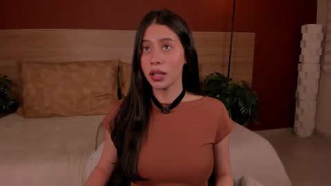 Snapshot of hannah_brady chatting on 11/20/25, 11:59 Hannah online show from 11/20/25, 11:59