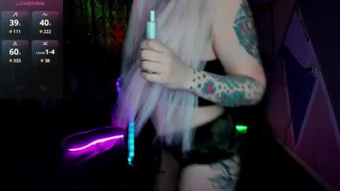 Hannah online show from 12/11/24, 11:10