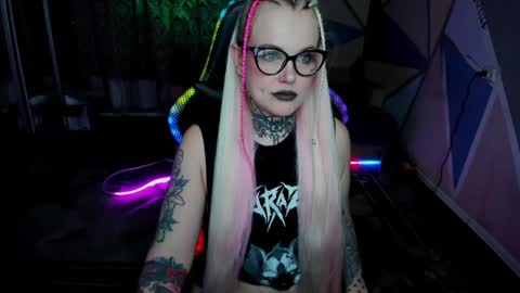 Hannah online show from 12/12/24, 02:15