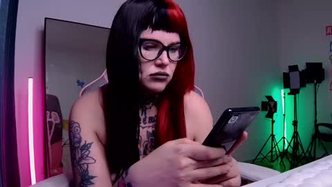 Hannah online show from 02/02/25, 05:21