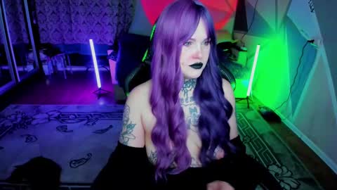 Hannah online show from 02/17/25, 05:04