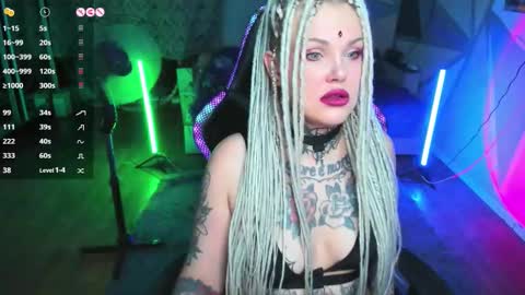 Hannah online show from 10/16/25, 02:34