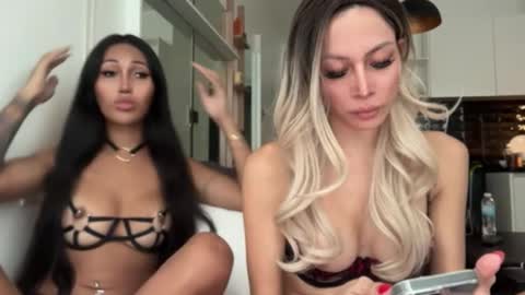 Im your naughty girl and porn star in bed Hannah online show from 01/28/25, 02:21