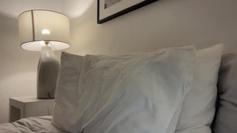 Im your naughty girl and porn star in bed Hannah online show from 10/27/25, 09:24