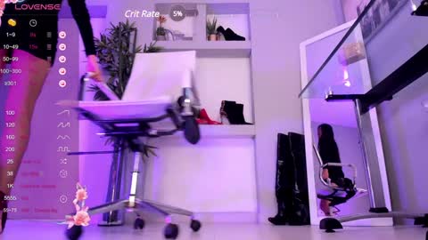 HANNAH HOWELL online show from 01/28/25, 02:53