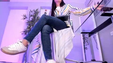 HANNAH HOWELL online show from 02/28/25, 09:47