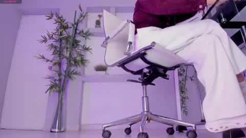 HANNAH HOWELL online show from 09/30/25, 09:36