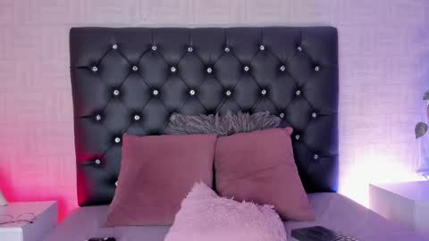 Snapshot of hannah_jonhson_1 chatting on 02/01/25, 06:54 Hannah online show from 02/01/25, 06:54