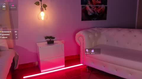 Snapshot of hannah_jonhson_1 chatting on 02/22/25, 10:07 Hannah online show from 02/22/25, 10:07