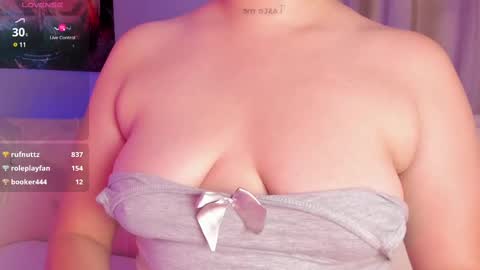 Snapshot of hannah_jonhson_1 chatting on 02/23/25, 08:44 Hannah online show from 02/23/25, 08:44