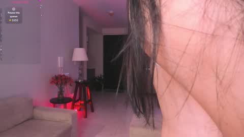 Snapshot of hannah_jonhson_1 chatting on 11/14/25, 02:10 Hannah online show from 11/14/25, 02:10