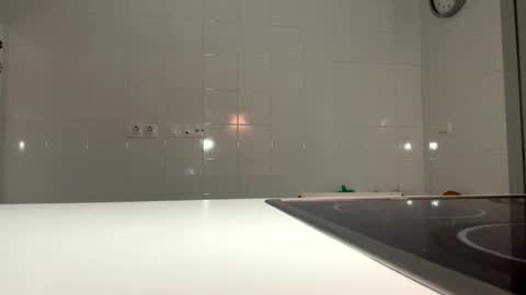 Snapshot of hannah_kiim chatting on 04/04/26, 05:43 hannah kiim online show from 04/04/26, 05:43