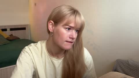Snapshot of hannah_levis_ chatting on 04/08/26, 05:40 hannah levis online show from 04/08/26, 05:40