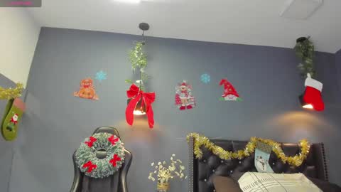 HANNAH MILLER online show from 12/20/24, 11:21