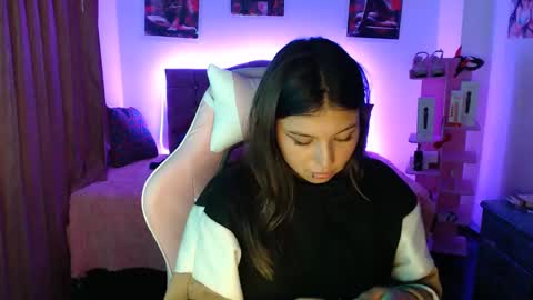 Snapshot of hannah_swet chatting on 02/11/25, 03:50 hannah_swet online show from 02/11/25, 03:50