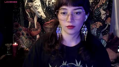 Hannah online show from 11/13/25, 10:52