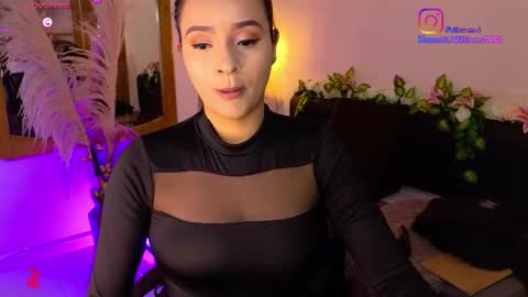 Snapshot of hannah_williams1 chatting on 12/04/25, 09:23 Hannah Williams online show from 12/04/25, 09:23