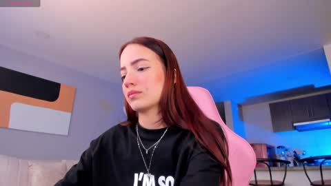 Snapshot of hannah_xoxo_ chatting on 01/17/25, 08:11 Hannah online show from 01/17/25, 08:11