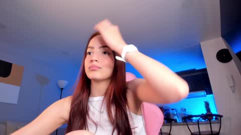 Snapshot of hannah_xoxo_ chatting on 01/29/25, 02:30 Hannah online show from 01/29/25, 02:30