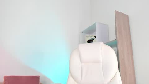 Snapshot of hannah_xoxo_ chatting on 01/31/25, 09:05 Hannah online show from 01/31/25, 09:05