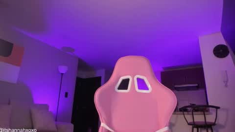 Snapshot of hannah_xoxo_ chatting on 02/13/25, 04:43 Hannah online show from 02/13/25, 04:43