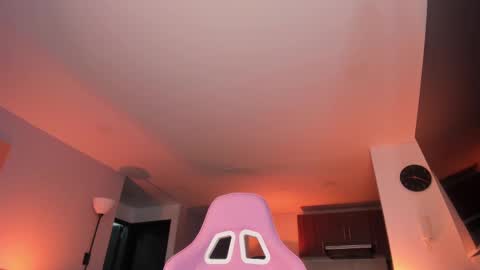 Snapshot of hannah_xoxo_ chatting on 03/06/25, 02:19 Hannah online show from 03/06/25, 02:19