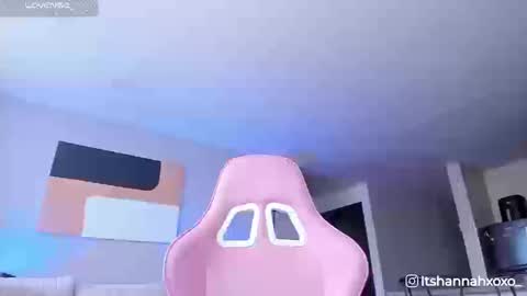 Snapshot of hannah_xoxo_ chatting on 09/12/25, 09:15 Hannah online show from 09/12/25, 09:15