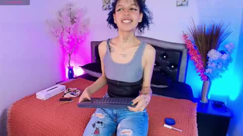 HannahBlue  online show from 02/04/26, 12:22