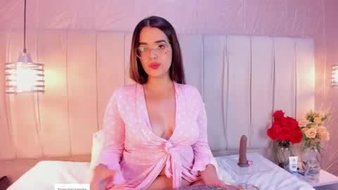 Hannah Lee online show from 09/23/25, 08:01