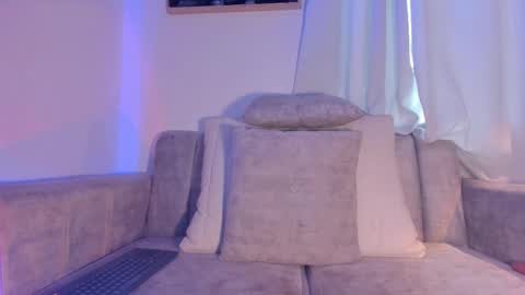 Snapshot of hannahdavisx chatting on 11/16/25, 09:20 Hannah online show from 11/16/25, 09:20