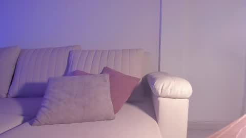 Snapshot of hannahdavisx chatting on 07/09/26, 11:25 Hannah online show from 07/09/26, 11:25