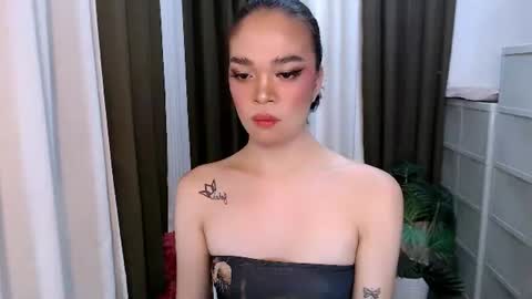 HANNAH online show from 05/22/26, 12:51