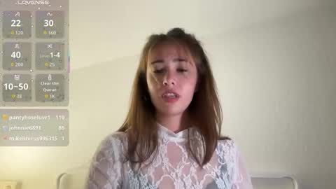 hannahinto online show from 11/18/25, 04:33