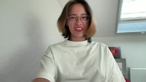 Snapshot of hannahinto chatting on 07/08/26, 02:54 hannahinto online show from 07/08/26, 02:54