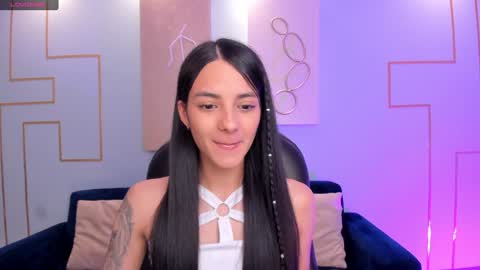 Snapshot of hannahjamesx chatting on 12/20/24, 10:43 HANNAH J online show from 12/20/24, 10:43