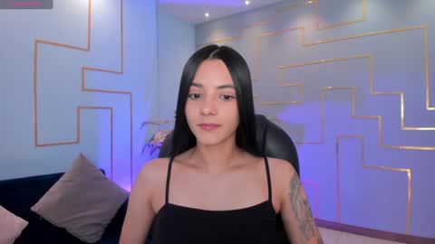 Snapshot of hannahjamesx chatting on 02/08/25, 06:55 HANNAH J online show from 02/08/25, 06:55