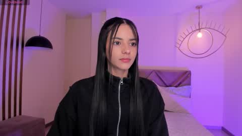 Snapshot of hannahjamesx chatting on 09/13/25, 06:29 HANNAH J online show from 09/13/25, 06:29