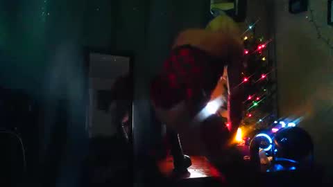 HannahLoveTS online show from 11/13/25, 01:10