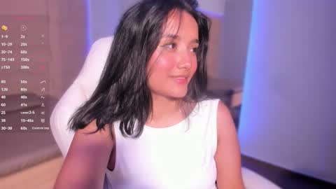 hannahmonttgomery  Help me reach 100 Hands up online show from 02/05/26, 05:39