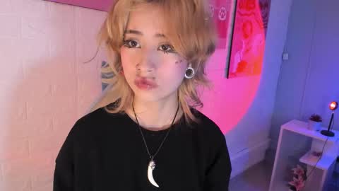 Hannah online show from 10/17/25, 11:24