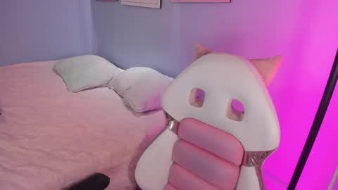 Hannah online show from 04/30/26, 12:22