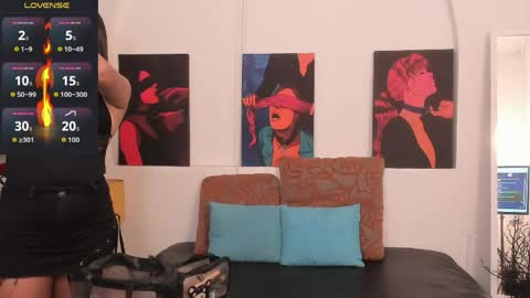 Hannah  online show from 05/26/26, 10:39