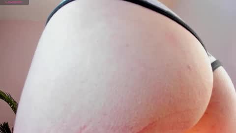 Hanna Miller  online show from 02/15/26, 07:51