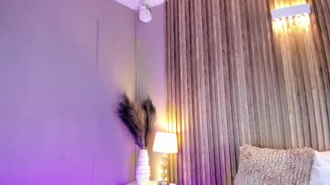 HannaPaola online show from 02/25/26, 10:41