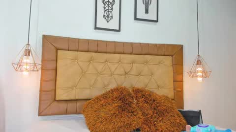 Hanna online show from 09/25/25, 01:04