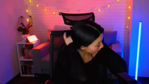 hannarosie online show from 11/11/25, 09:15