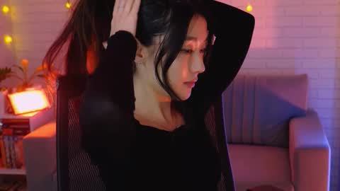 hannarosie online show from 11/23/25, 07:24