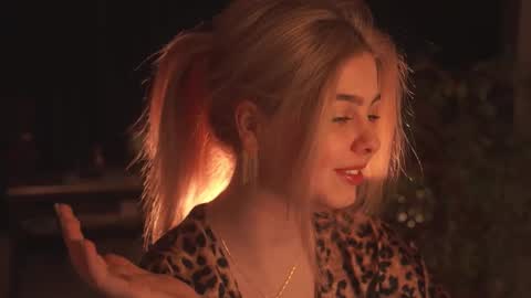 Snapshot of hannasthesia chatting on 03/03/25, 02:36 Hanna online show from 03/03/25, 02:36