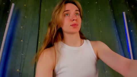 Snapshot of hannavanilla chatting on 06/12/26, 11:35 Hannavanilla online show from 06/12/26, 11:35