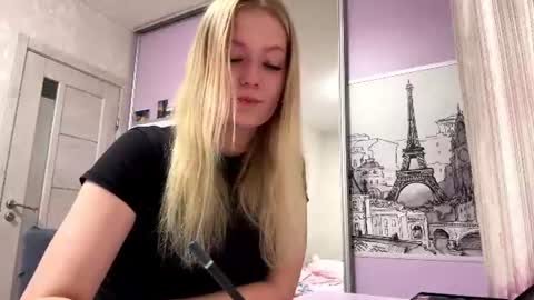 Kate online show from 07/11/26, 12:35